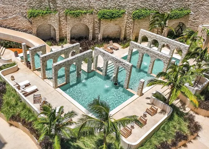 Corasol 2 Bedroom In Club Access 7 Min To Pools Gym Golf Apartment Playa del Carmen