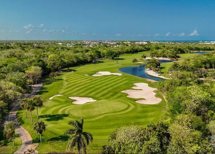 Corasol 2 Bedroom In Club Access 7 Min To Pools Gym Golf Playa del Carmen